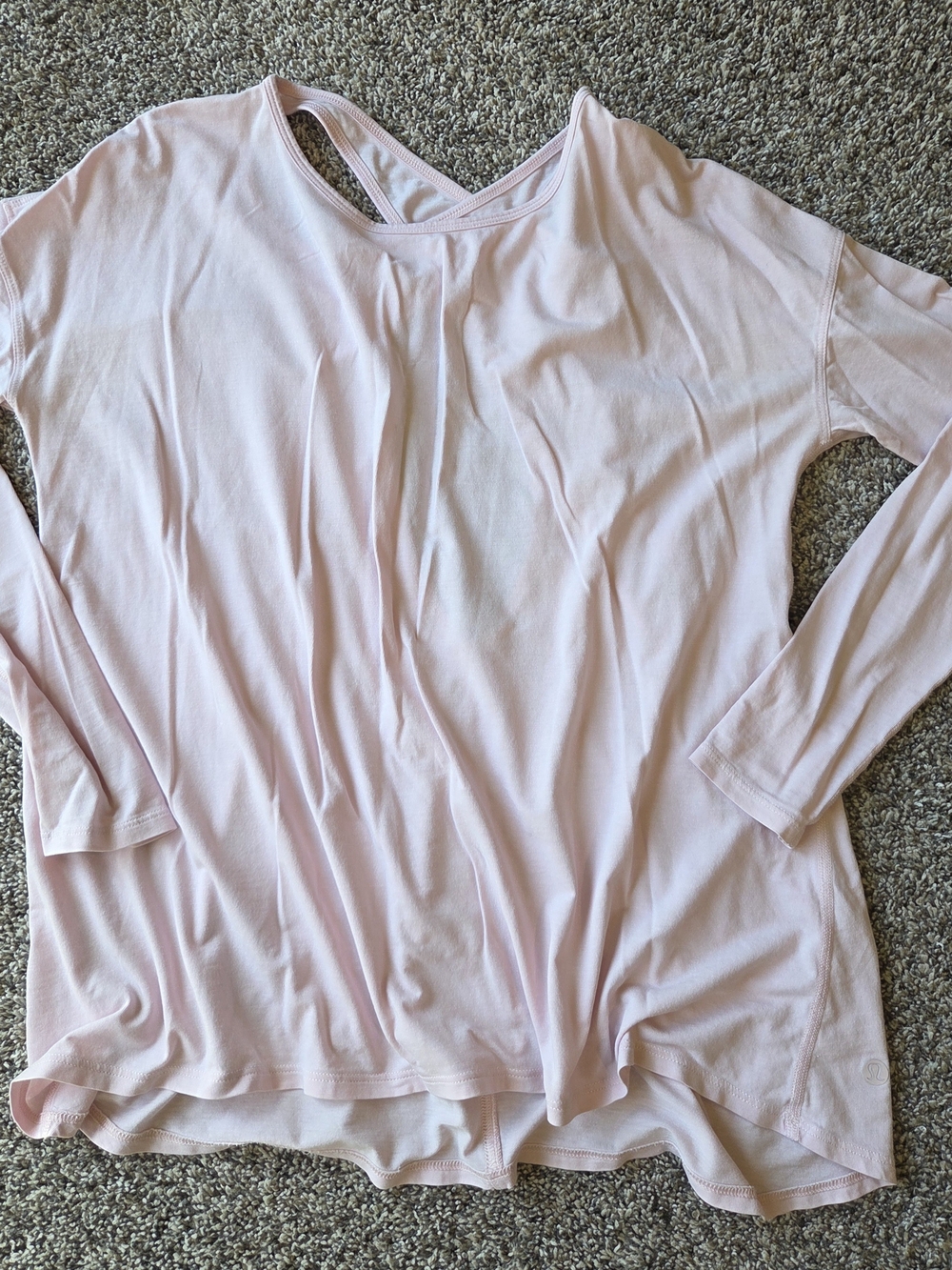 lululemon athletica Lightweight Long-Sleeve Top in Pale Pink